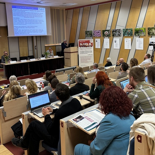 esk marketingov spolenost - Klub uitel marketingu
